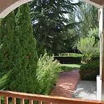 Acogedor Con Piscina Compartida Y Opcion A Parking