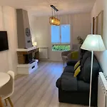 Acogedor Con Piscina Compartida Y Opcion A Parking Apartment Jaca