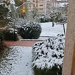 Apartment Acogedor Con Piscina Compartida Y Opcion A Parking
