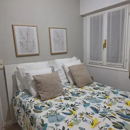 Acogedor Con Piscina Compartida Y Opcion A Parking Apartment *