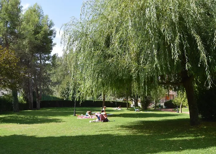 Acogedor Con Piscina Compartida Y Opción A Parking Apartamento