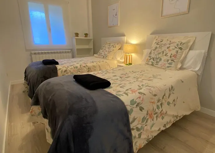 Acogedor Con Piscina Compartida Y Opción A Parking Apartamento Jaca