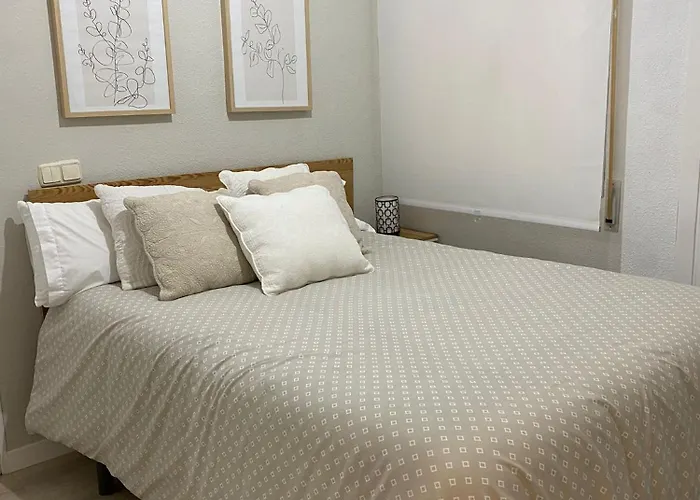 Acogedor Con Piscina Compartida Y Opción A Parking Jaca