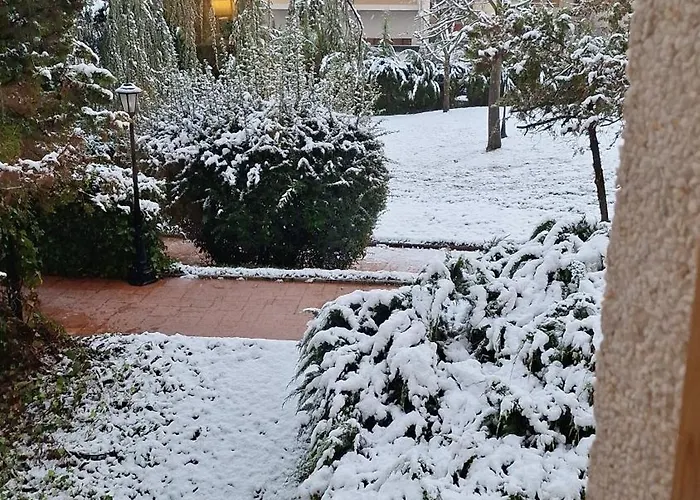 Apartamento Acogedor Con Piscina Compartida Y Opción A Parking